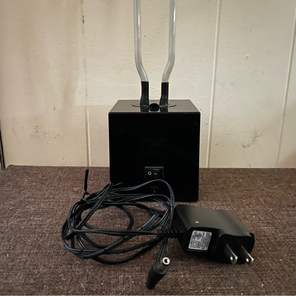 Cactus Neon Lamp - Picture 4 of 4